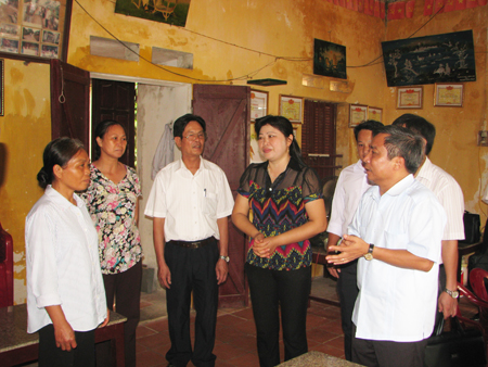 Phó Bí thư Thường trực Tỉnh ủy Doãn Thế Cường làm việc với huyện Ân Thi về xây dựng nông thôn mới